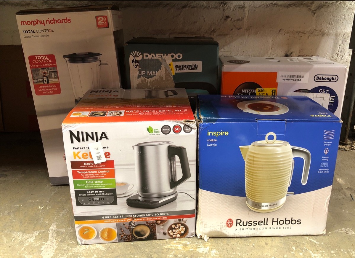 Lot 62  
            Edinburgh SR24 - Delivery Only 

                
QUANTITY OF KITCHEN & APPLIANCES ITEMS TO INCLUDE RUSSELL HOBBS INSPIRE ELECTRIC ...