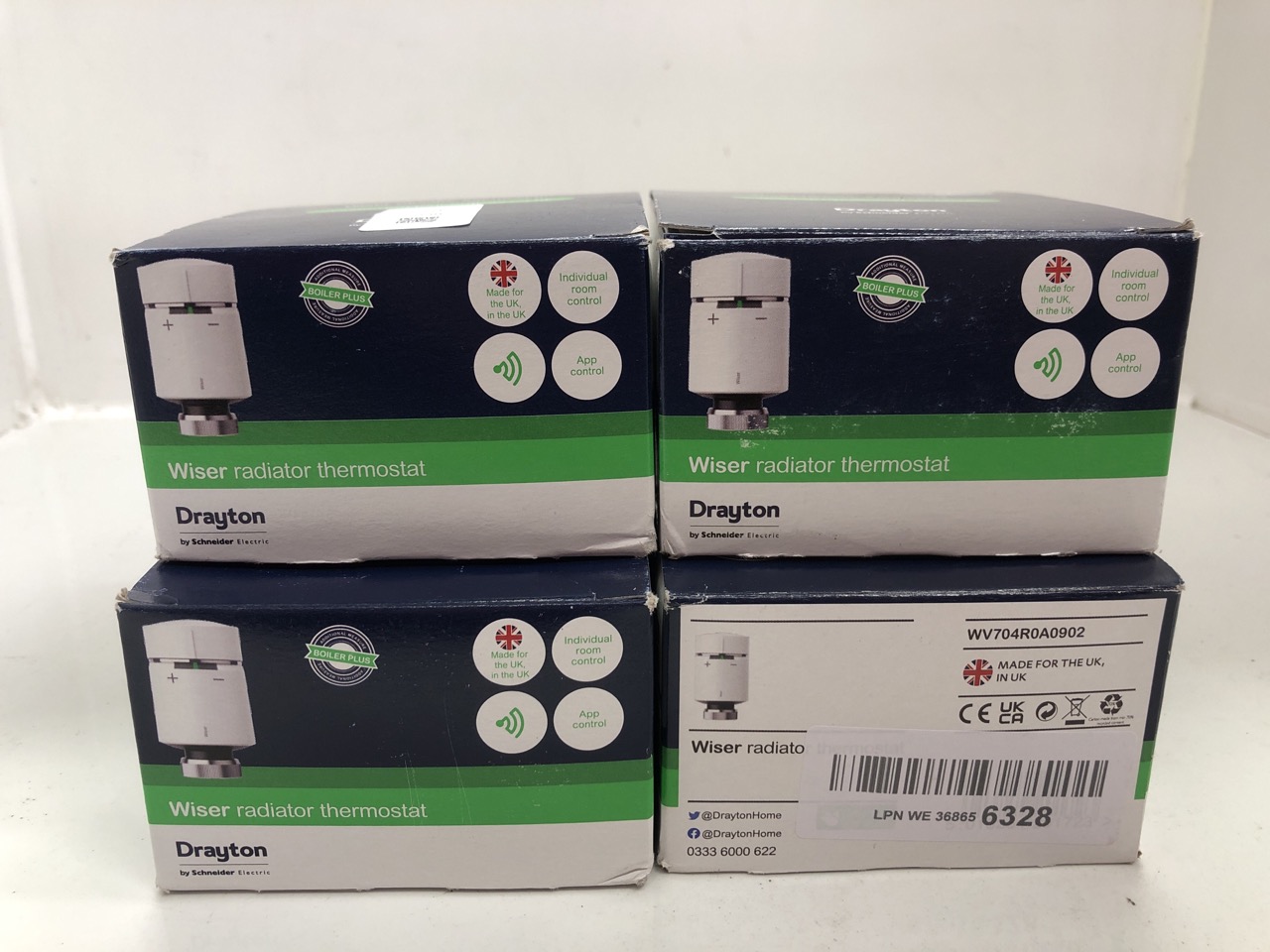 Lot 72  
            Edinburgh SR24 - Delivery Only 

                
4 X DRAYTON WISER SMART HEATING TRV RADIATOR VALVE WV704R0A0902 WHITE - SINGLE UN...