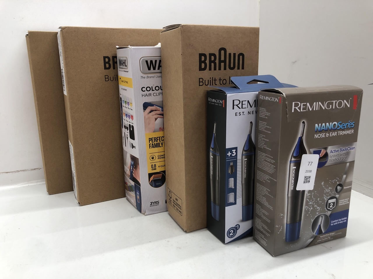 Lot 77  
            Edinburgh SR24 - Delivery Only 

                
QUANTITY OF HEALTH & BEAUTY ITEMS TO INCLUDE REMINGTON HAIR TRIMMER FOR MEN, NOSE...