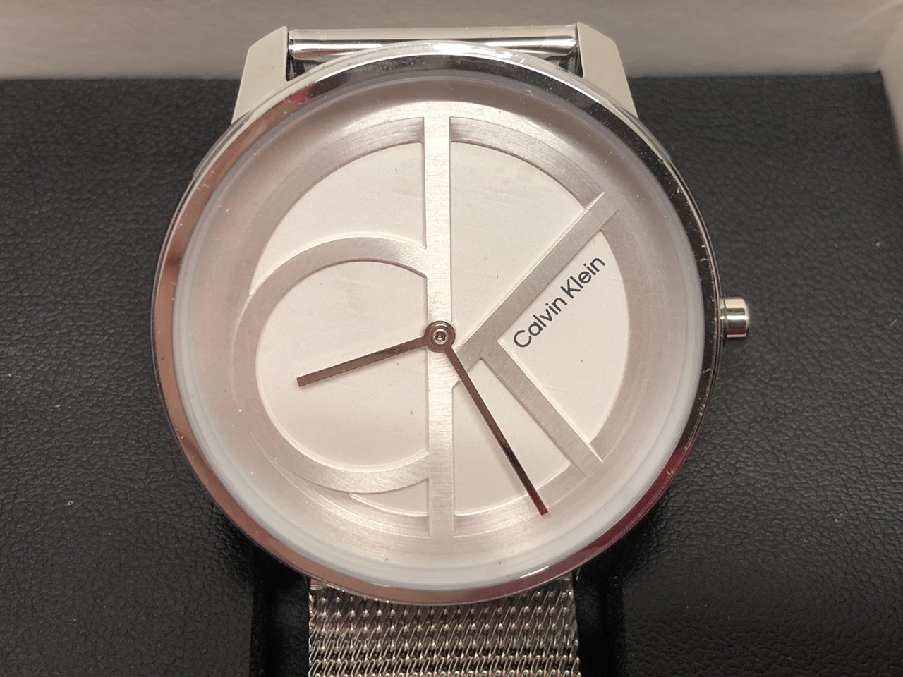 Lot 80  
            Edinburgh SR24 - Delivery Only 

                
CALVIN KLEIN LADIES WATCH STAINLESS STEEL STRAP : LOCATION - A RACK