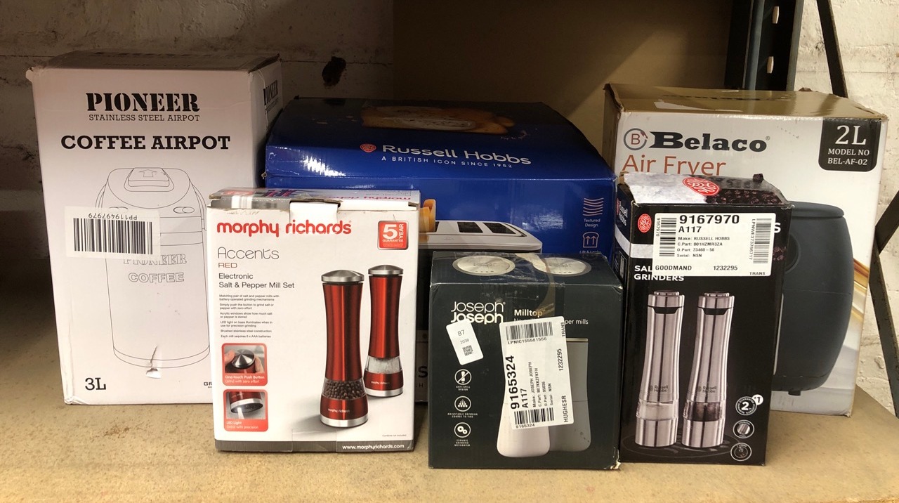 Lot 87  
            Edinburgh SR24 - Delivery Only 

                
QUANTITY OF KITCHEN & APPLIANCES ITEMS TO INCLUDE MORPHY RICHARDS 974221 ACCENTS ...