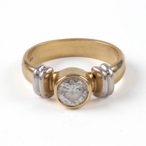 Lot 105  
            Nottingham Luxury Room - Delivery Only 

                
9K Yellow and White Clear Stone Ring, Size P½, 5.2g.  Auction Guide: £150-£200 (V...