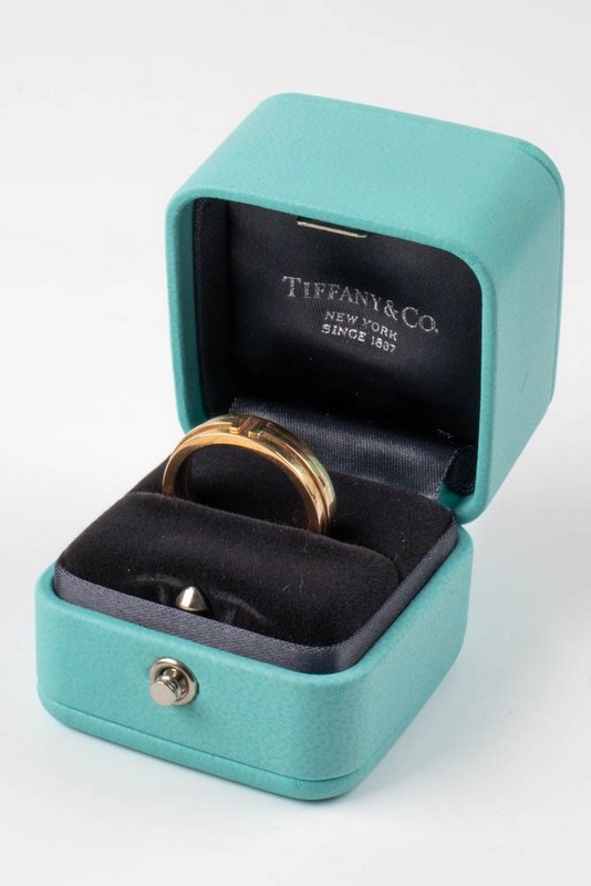 Lot 125  
            Nottingham Luxury Room - Delivery Only 

                
Tiffany & Co. 18ct Rose Gold Band Ring, Size R, 10.5g.  Auction Guide: £600-£800 ...