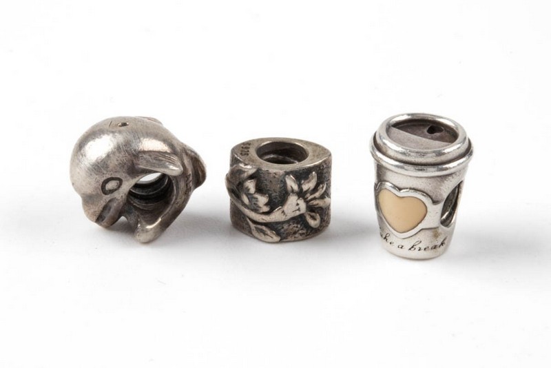 Lot 132  
            Nottingham Luxury Room - Delivery Only 

                
Pandora Silver Selection of Three Charms, 11.6g (VAT Only Payable on Buyers Premium)