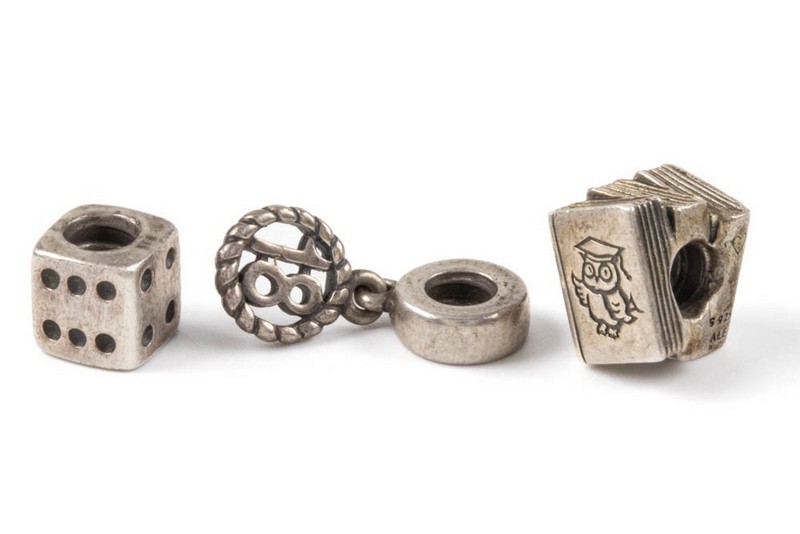 Lot 134  
            Nottingham Luxury Room - Delivery Only 

                
Pandora Silver Selection of Three Charms, 11.4g (VAT Only Payable on Buyers Premium)