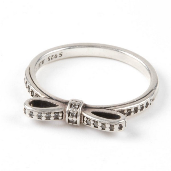 Lot 140  
            Nottingham Luxury Room - Delivery Only 

                
Pandora Silver Clear Stone Bow Ring, Size L½, 2.4g (VAT Only Payable on Buyers Pr...