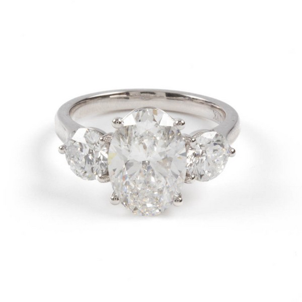 Lot 14  
            Nottingham Luxury Room - Delivery Only 

                
18K White 3.03ct Laboratory Grown Oval Brilliant-cut Diamond with 0.60ct Shoulder...