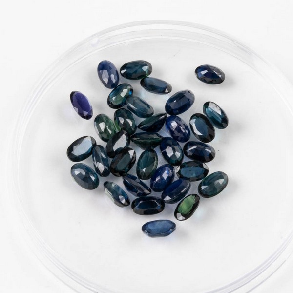 Lot 159  
            Nottingham Luxury Room - Delivery Only 

                
10.26ct Sapphire Faceted Oval-cut Parcel of Gemstones, 5x3mm