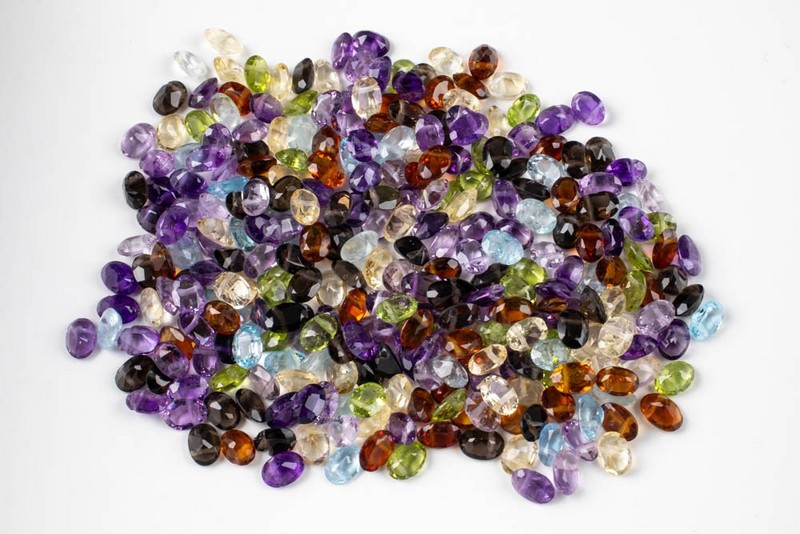 Lot 189  
            Nottingham Luxury Room - Delivery Only 

                
200.68ct Peridot, Citrine, Aquamarine, Sky Blue Topaz and Smoky Quartz with 1mm d...