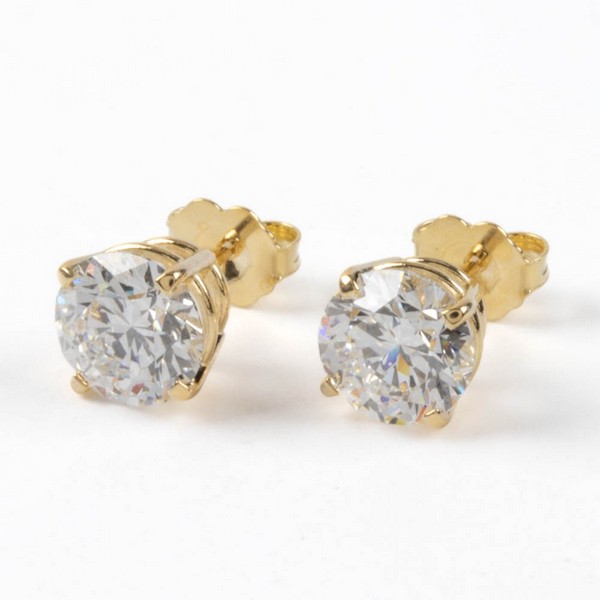 Lot 36  
            Nottingham Luxury Room - Delivery Only 

                
18K Yellow 3.03ct total Laboratory Grown Round Brilliant-cut Diamond Stud Earring...