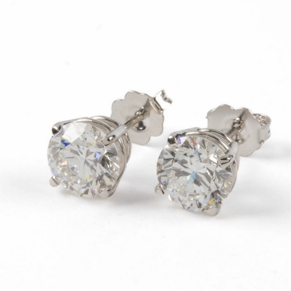 Lot 39  
            Nottingham Luxury Room - Delivery Only 

                
Platinum 950 3.04ct total Laboratory Grown Round Brilliant-cut Diamond Stud Earri...