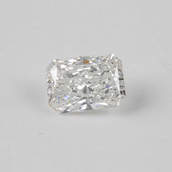 Lot 62  
            Nottingham Luxury Room - Delivery Only 

                
1.66ct Laboratory Grown Cut Cornered Rectangular Modified Brilliant-cut Single Di...