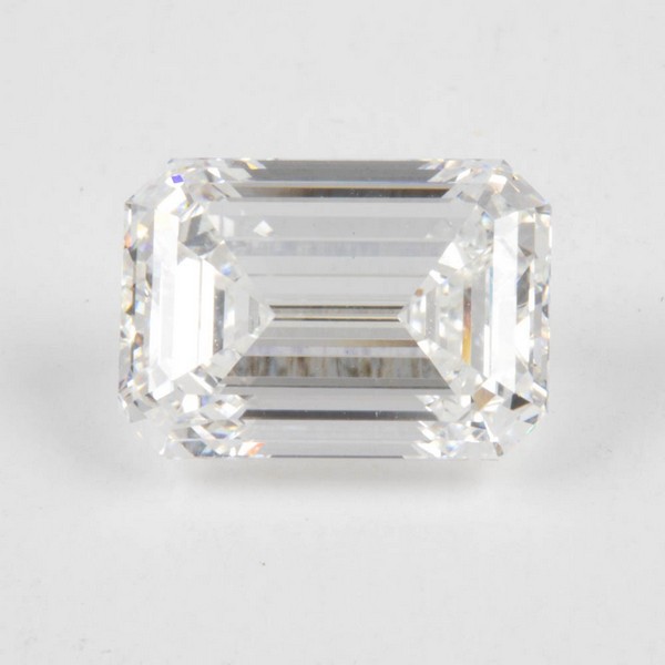 Lot 73  
            Nottingham Luxury Room - Delivery Only 

                
6.19ct Laboratory Grown Emerald-cut Single Diamond. Colour E, Clarity VS1. IGI Re...