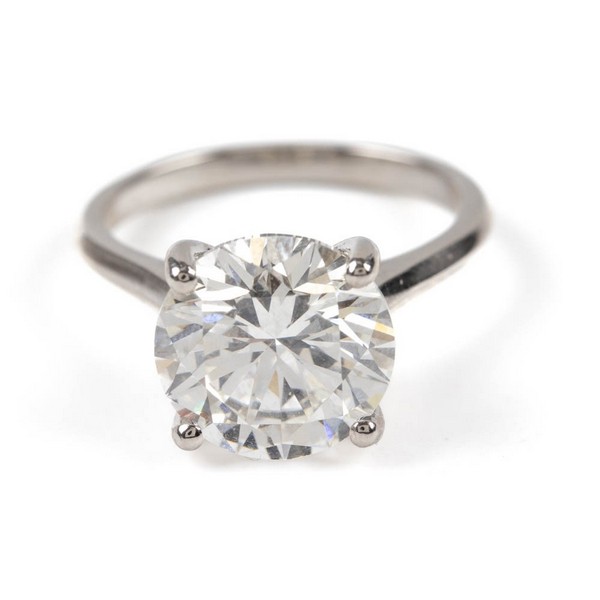 Lot 8  
            Nottingham Luxury Room - Delivery Only 

                
Platinum 950 5.00ct Laboratory Grown Round Brilliant-cut Diamond Ring, Size N, 6....