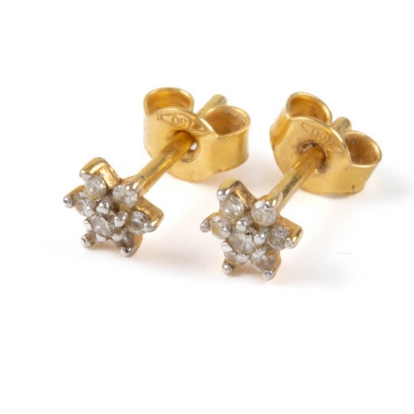 Lot 93  
            Nottingham Luxury Room - Delivery Only 

                
18K Yellow Diamond Pair of Flower Stud Earrings, 0.8g (VAT Only Payable on Buyers...