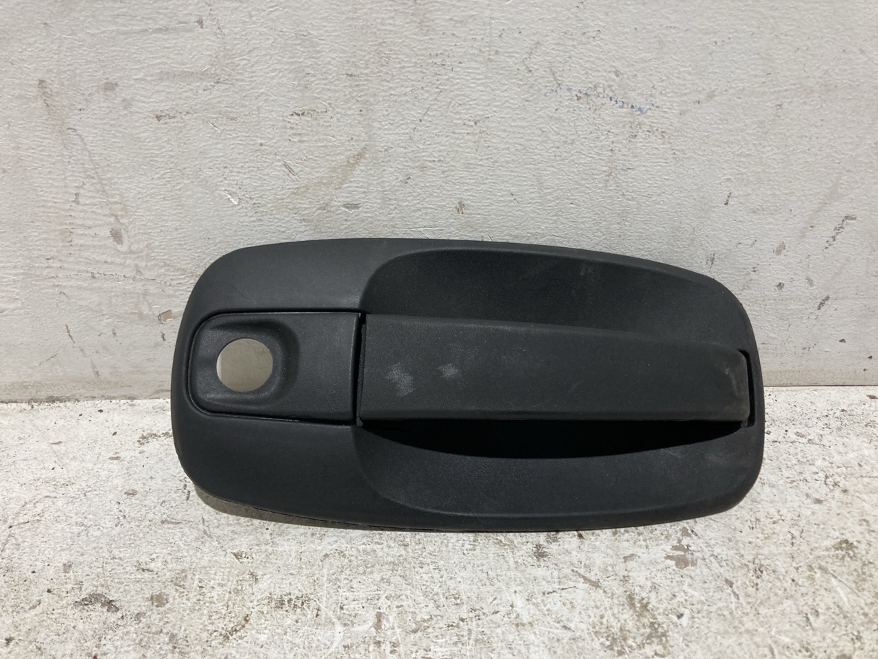 Lot 100  
            Birmingham - Collection Only 

                
ASSORTMENT OF TOOLS AND PARTS TO INCLUDE A VICE - Image 4