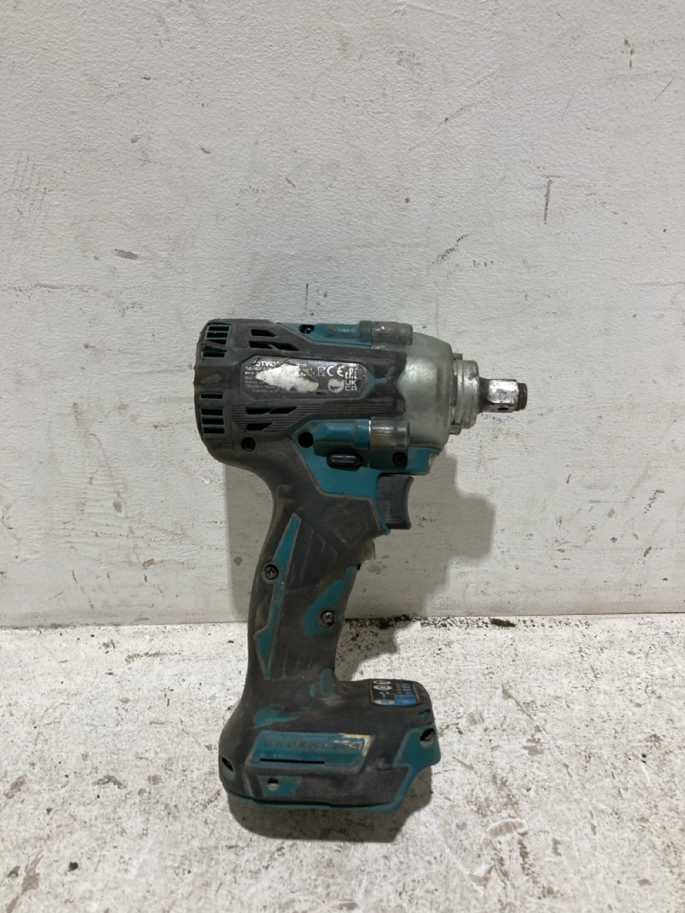 Lot 108  
            Birmingham - Collection Only 

                
ASSORTMENT OF TOOLS TO INCLUDE MAKITA IMPACT GUN