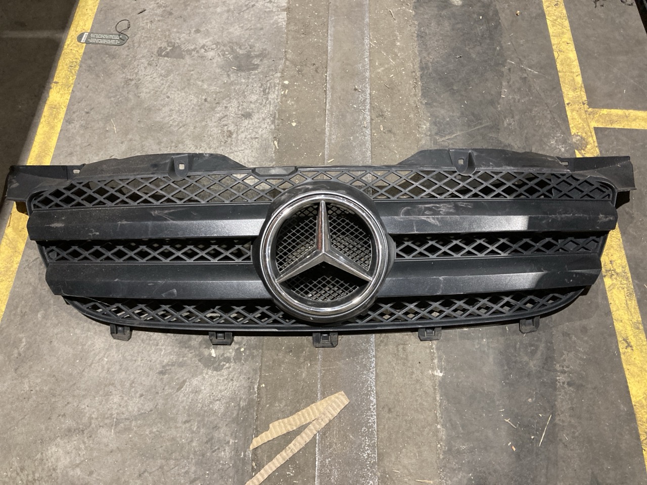 Lot 114  
            Birmingham - Collection Only 

                
MIGATRONIC FOCUS TIG 160 DC HP PFC WELDER AND MERCEDES SPRINTER FRONT GRILL - Image 4