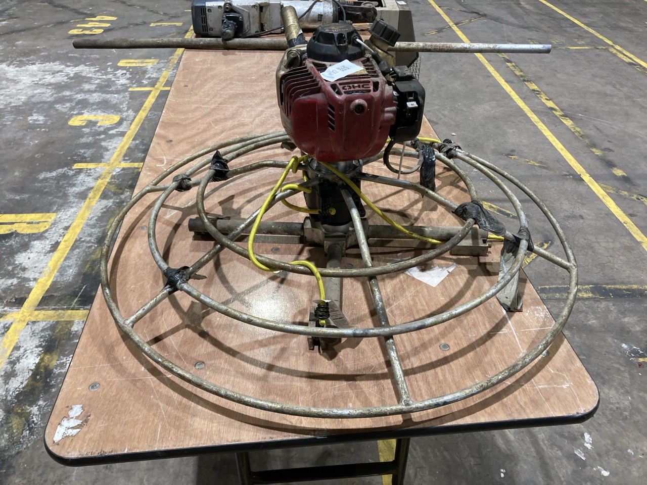 Lot 115  
            Birmingham - Collection Only 

                
POWER TROWEL FLOAT - Image 2