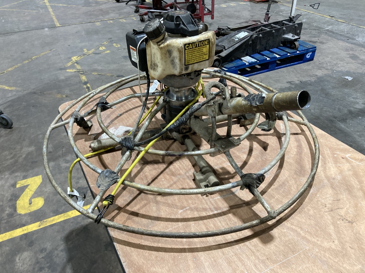 Lot 115  
            Birmingham - Collection Only 

                
POWER TROWEL FLOAT - Image 3