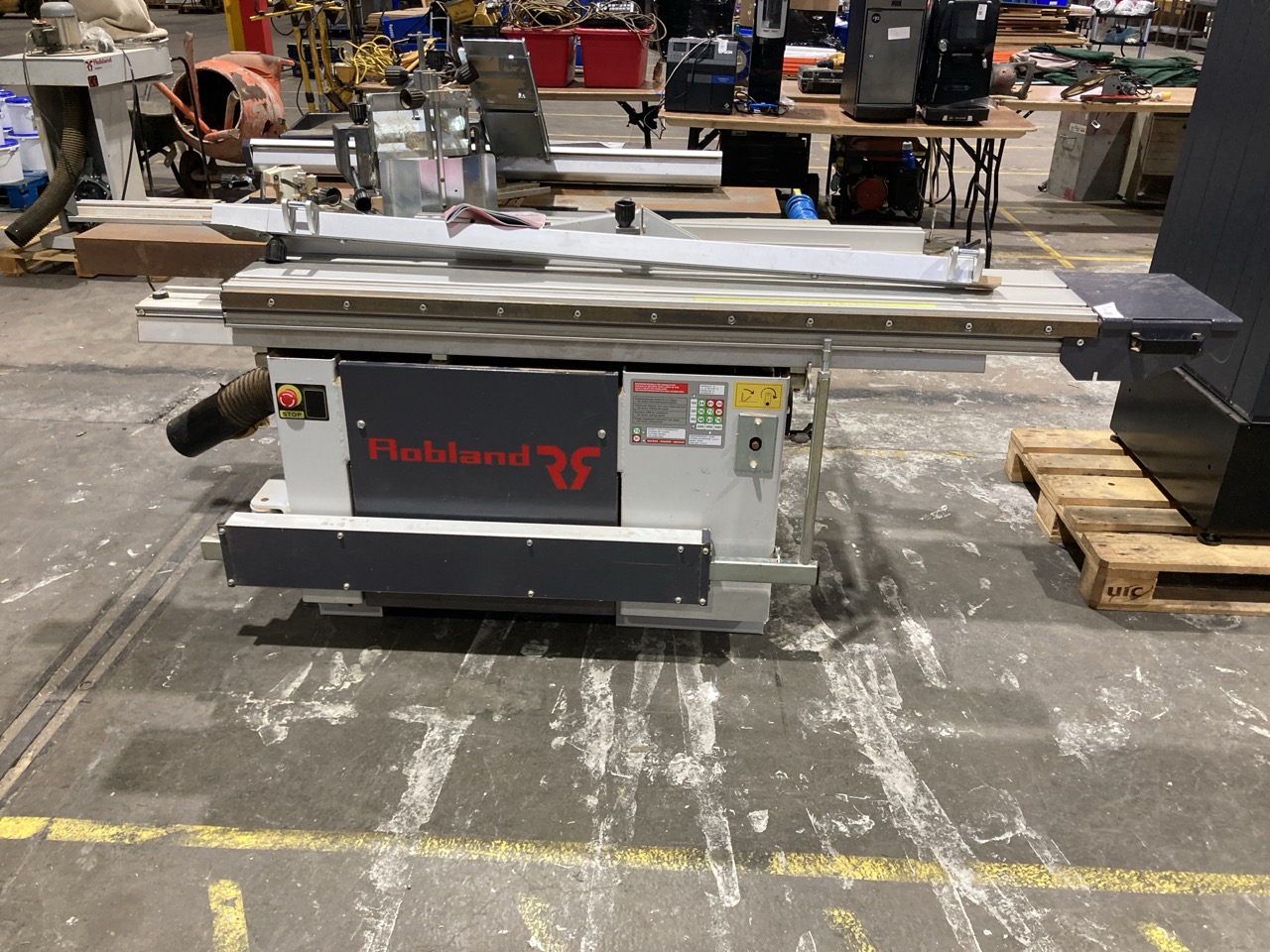 Lot 11  
            Birmingham - Collection Only 

                
ROBLAND PANEL SAW X-SERIES
