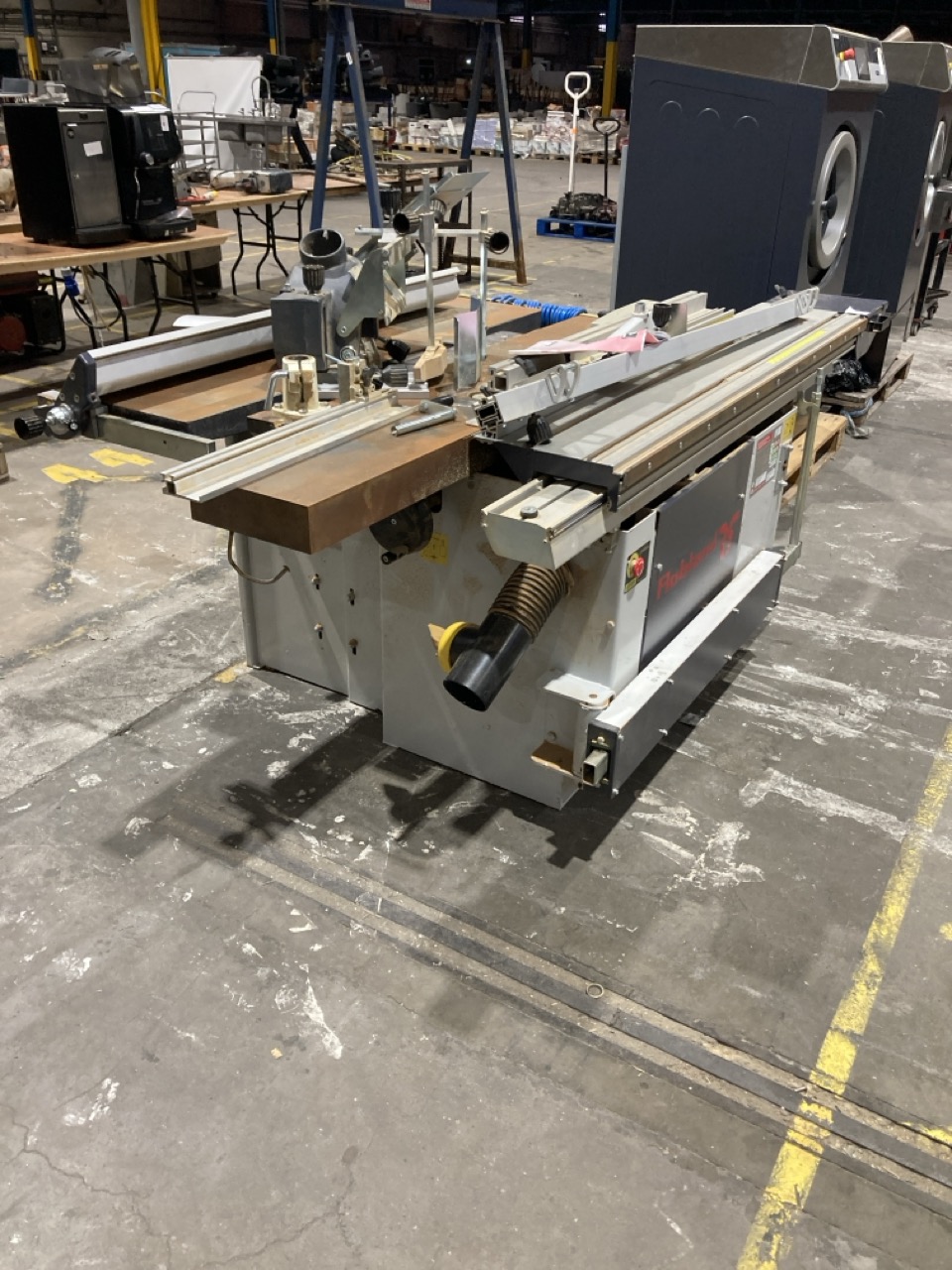 Lot 11  
            Birmingham - Collection Only 

                
ROBLAND PANEL SAW X-SERIES