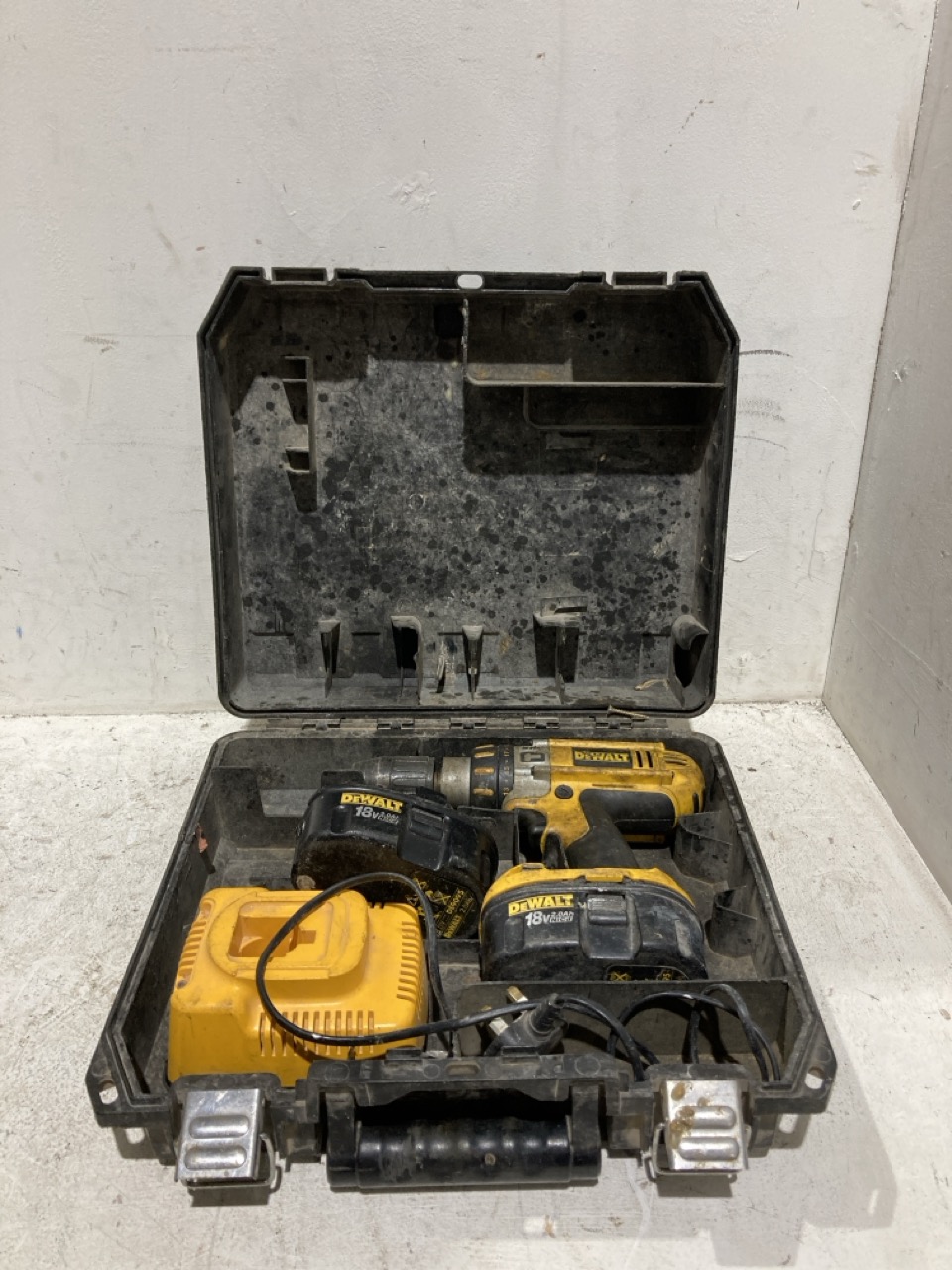 Lot 120  
            Birmingham - Collection Only 

                
QUANTITY OF DEWALT DRILLS