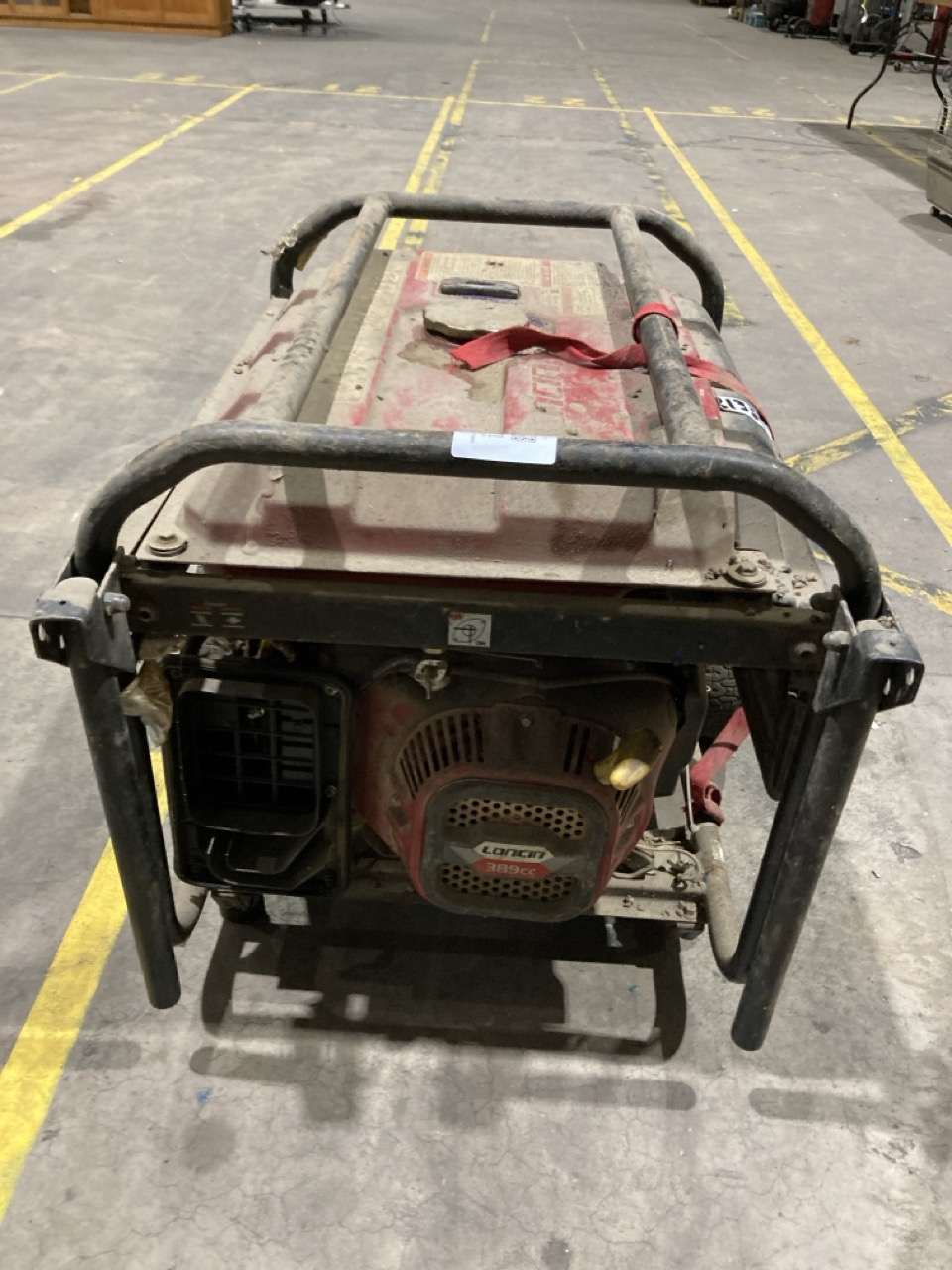 Lot 127  
            Birmingham - Collection Only 

                
LINCOLN LC8000 OPEN FRAME PETROL GENERATOR - Image 4