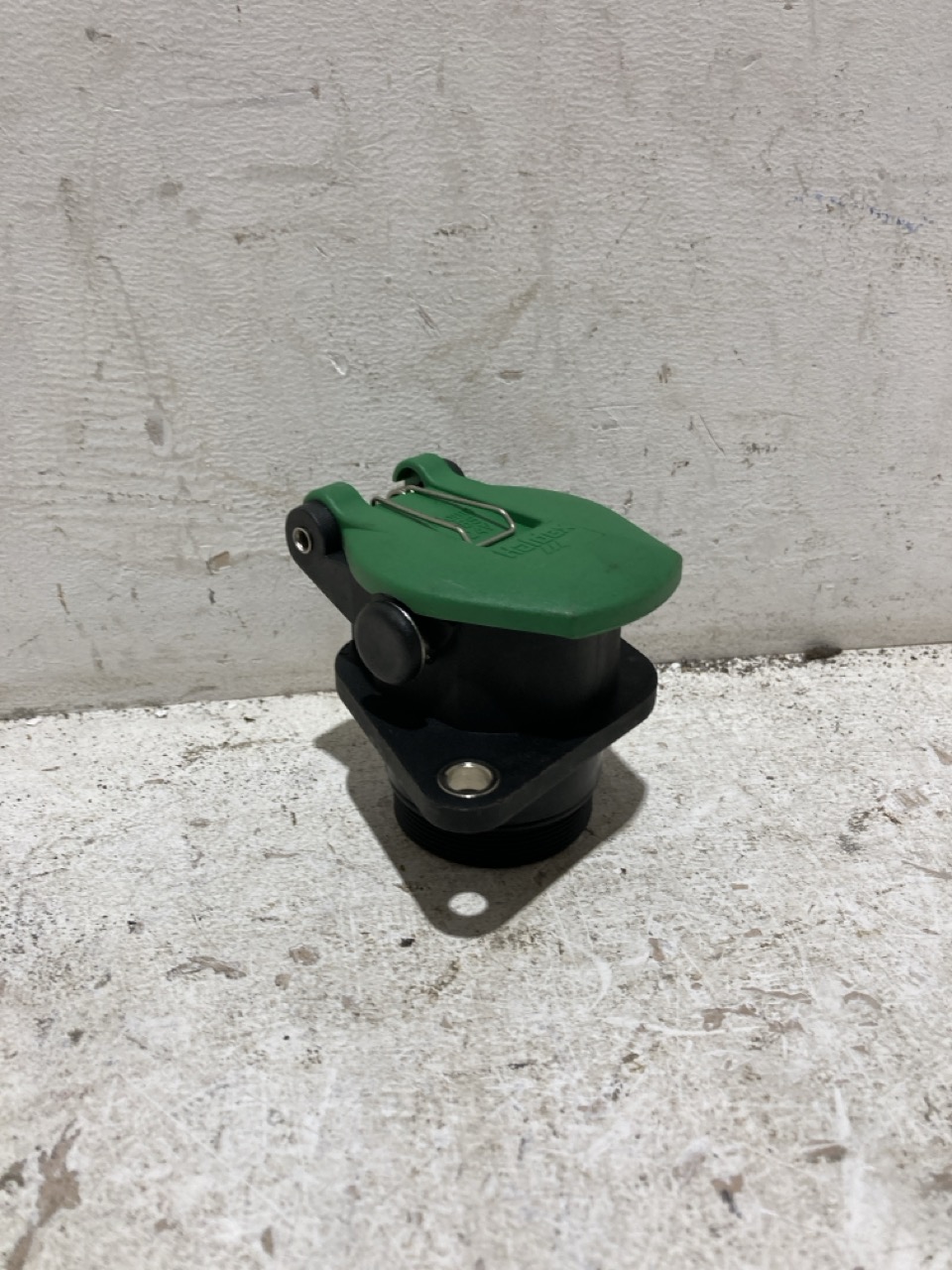 Lot 130  
            Birmingham - Collection Only 

                
ASSORTMENT OF TOOLS AND PARTS TO INCLUDE ORSY 100 WASHERS