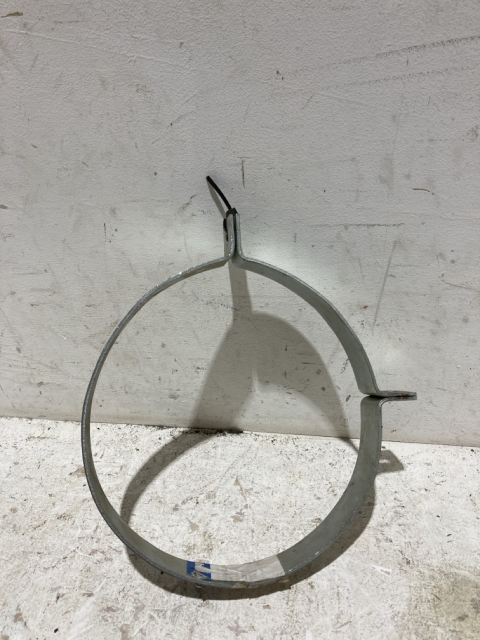 Lot 139  
            Birmingham - Collection Only 

                
ASSSORTMENT OF LORRY PARTS TO INCLUDE U BOLT EXHAUST CLAMP - Image 2