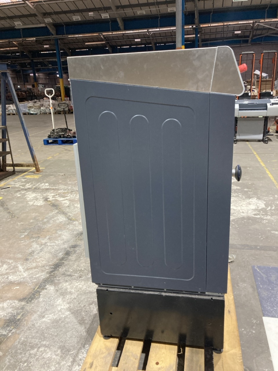 Lot 13  
            Birmingham - Collection Only 

                
PRIMUS WASHING MACHINE WF080B S/N 80FX024176UY - Image 2