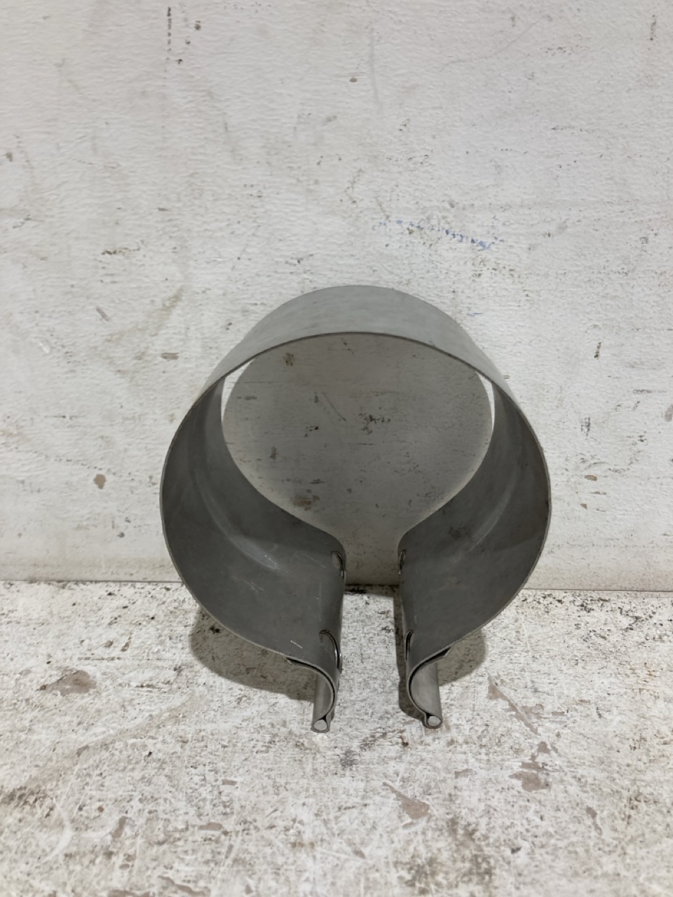 Lot 142  
            Birmingham - Collection Only 

                
ASSORTMENT OF LORRY PARTS TO INCLUDE SEALING