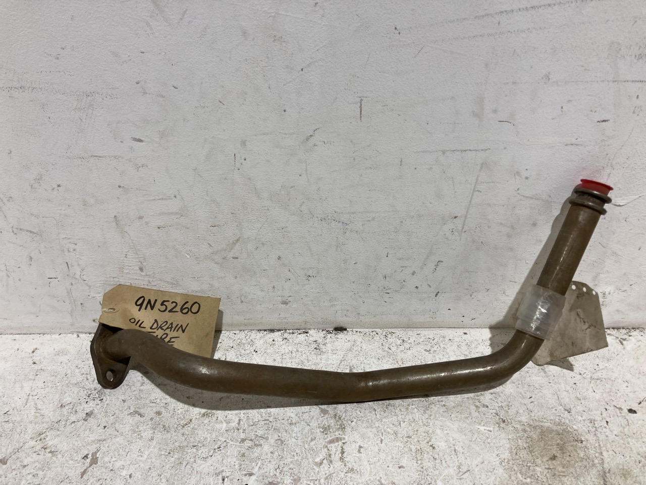 Lot 144  
            Birmingham - Collection Only 

                
ASSORTMENT OF LORRY PARTS TO INCLUDE OIL DRAINAGE PIPE - Image 4