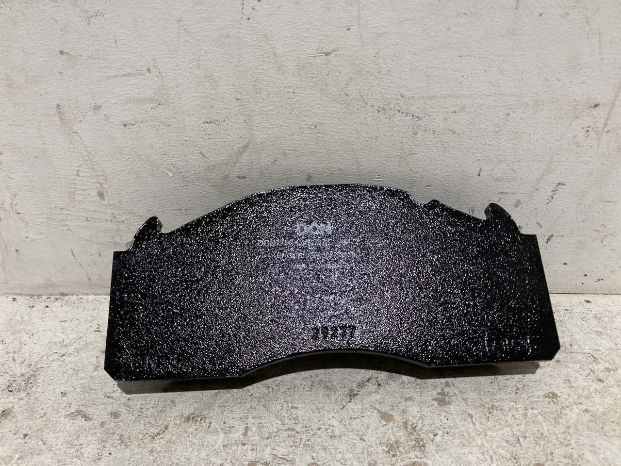 Lot 148  
            Birmingham - Collection Only 

                
ASSORTMENT OF LORRY PARTS TO INCLUDE BRAKE PADS - Image 3