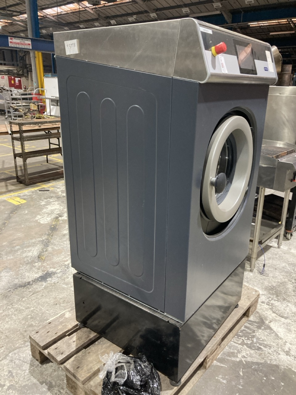 Lot 14  
            Birmingham - Collection Only 

                
PRIMUS WASHING MACHINE WF080B S/N 80FX024177UY - Image 2