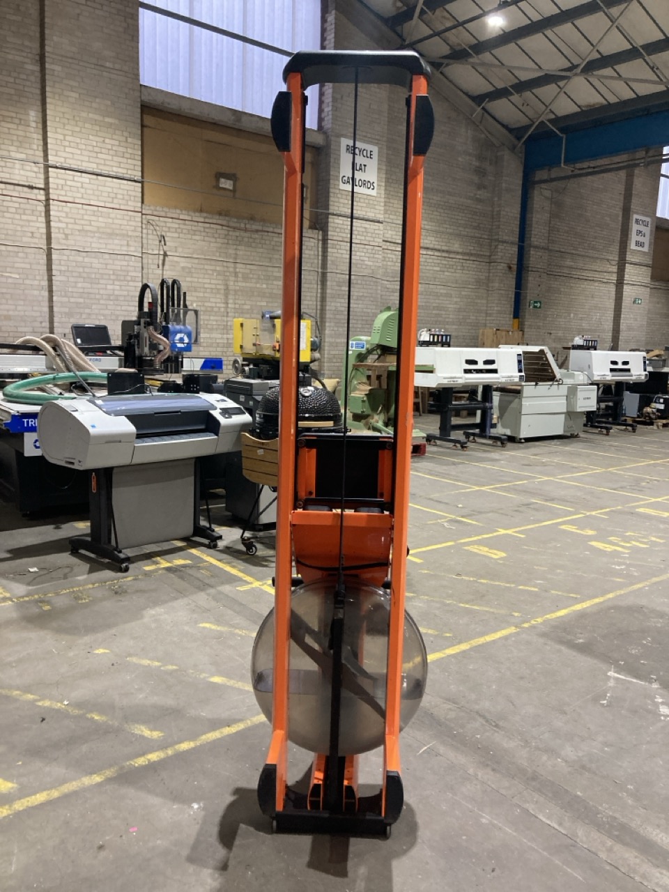 Lot 159  
            Birmingham - Collection Only 

                
WATER ROWER M1 HIRISE ROWING MACHINE