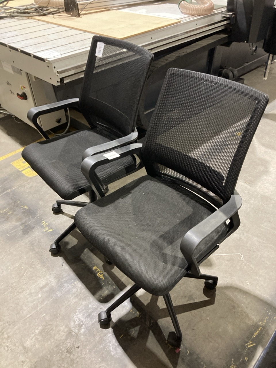 Lot 169  
            Birmingham - Collection Only 

                
X2 OFFICE CHAIRS - Image 3
