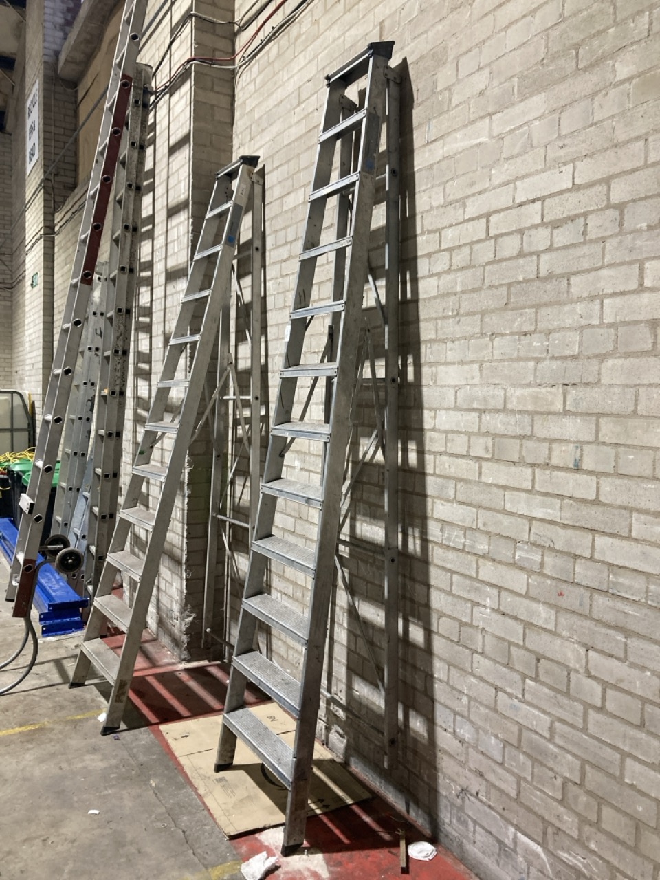 Lot 174  
            Birmingham - Collection Only 

                
ASSORTMENT OF LADDERS - Image 4