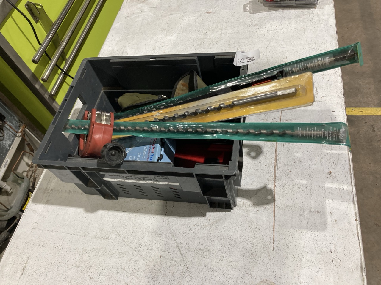 Lot 175  
            Birmingham - Collection Only 

                
ASSORTMENT OF DRILL BITS