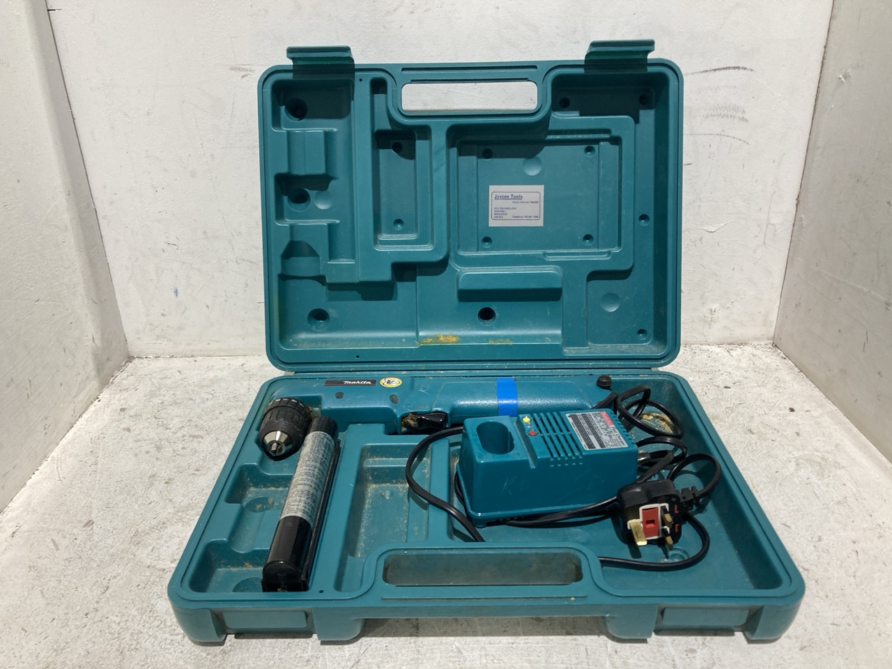 Lot 180  
            Birmingham - Collection Only 

                
MAKITA DRILL