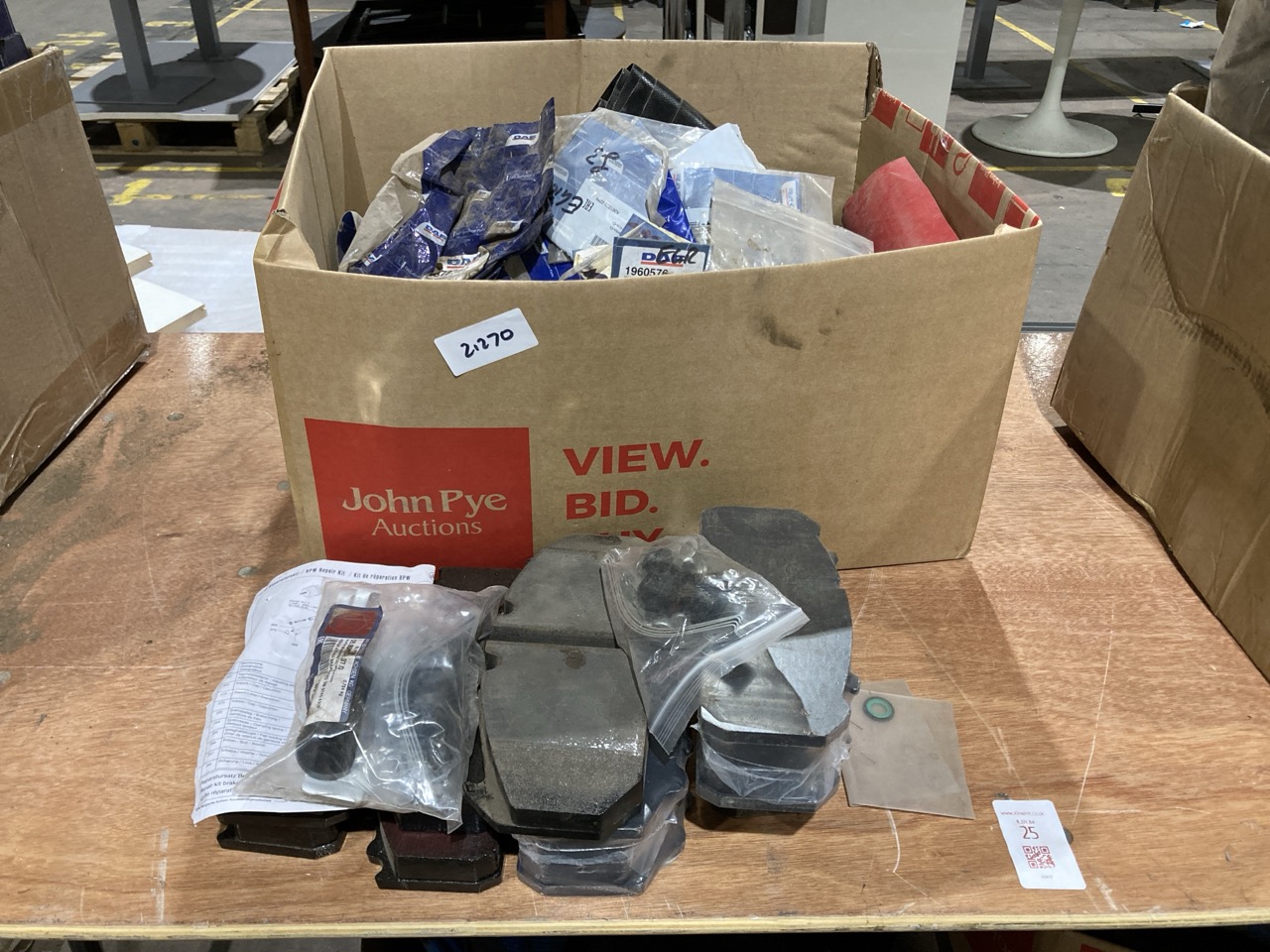 Lot 25  
            Birmingham - Collection Only 

                
ASSORTMENT OF LORRY PARTS TO INCLUDE BRAKE PADS