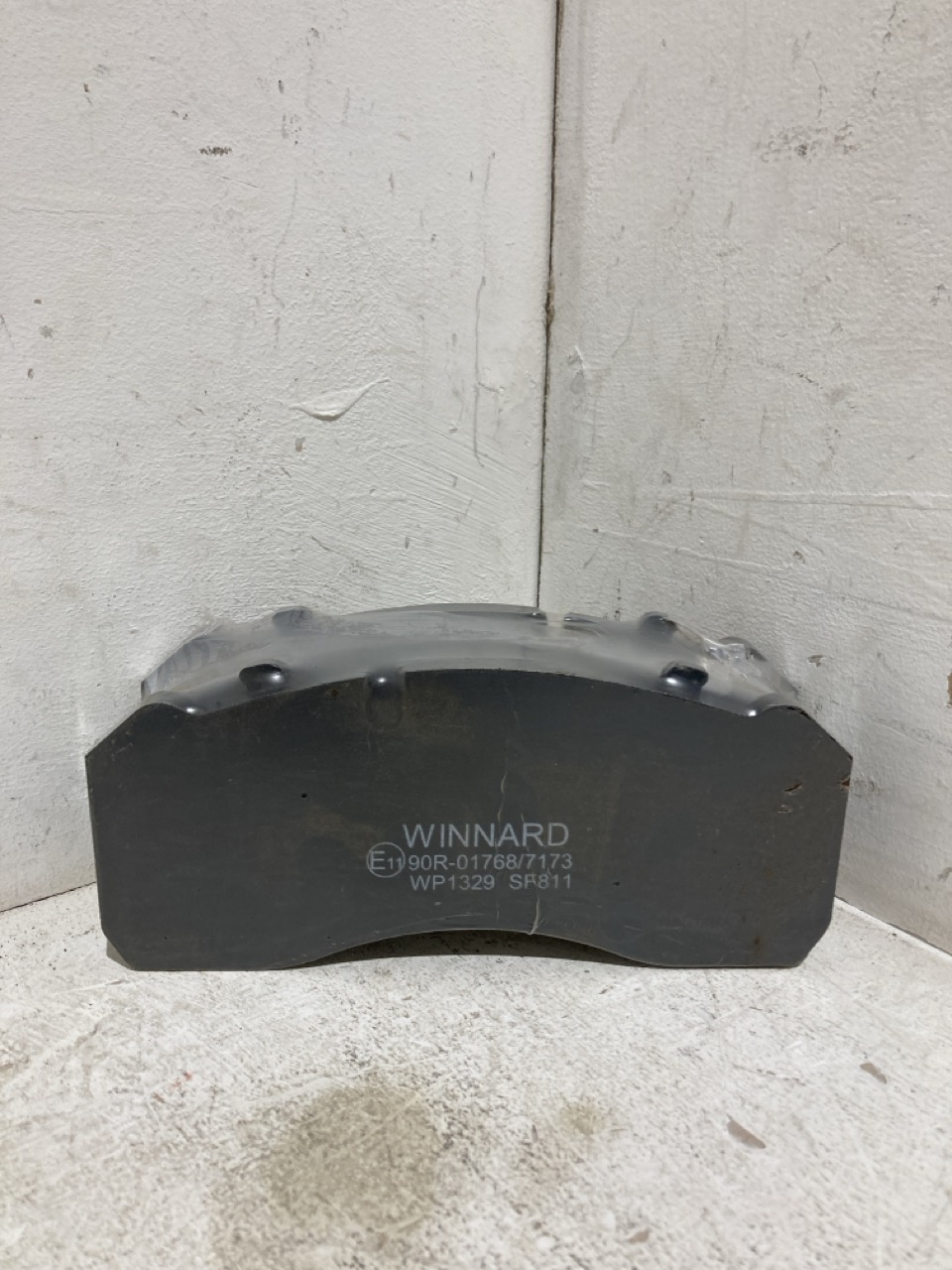 Lot 25  
            Birmingham - Collection Only 

                
ASSORTMENT OF LORRY PARTS TO INCLUDE BRAKE PADS - Image 2