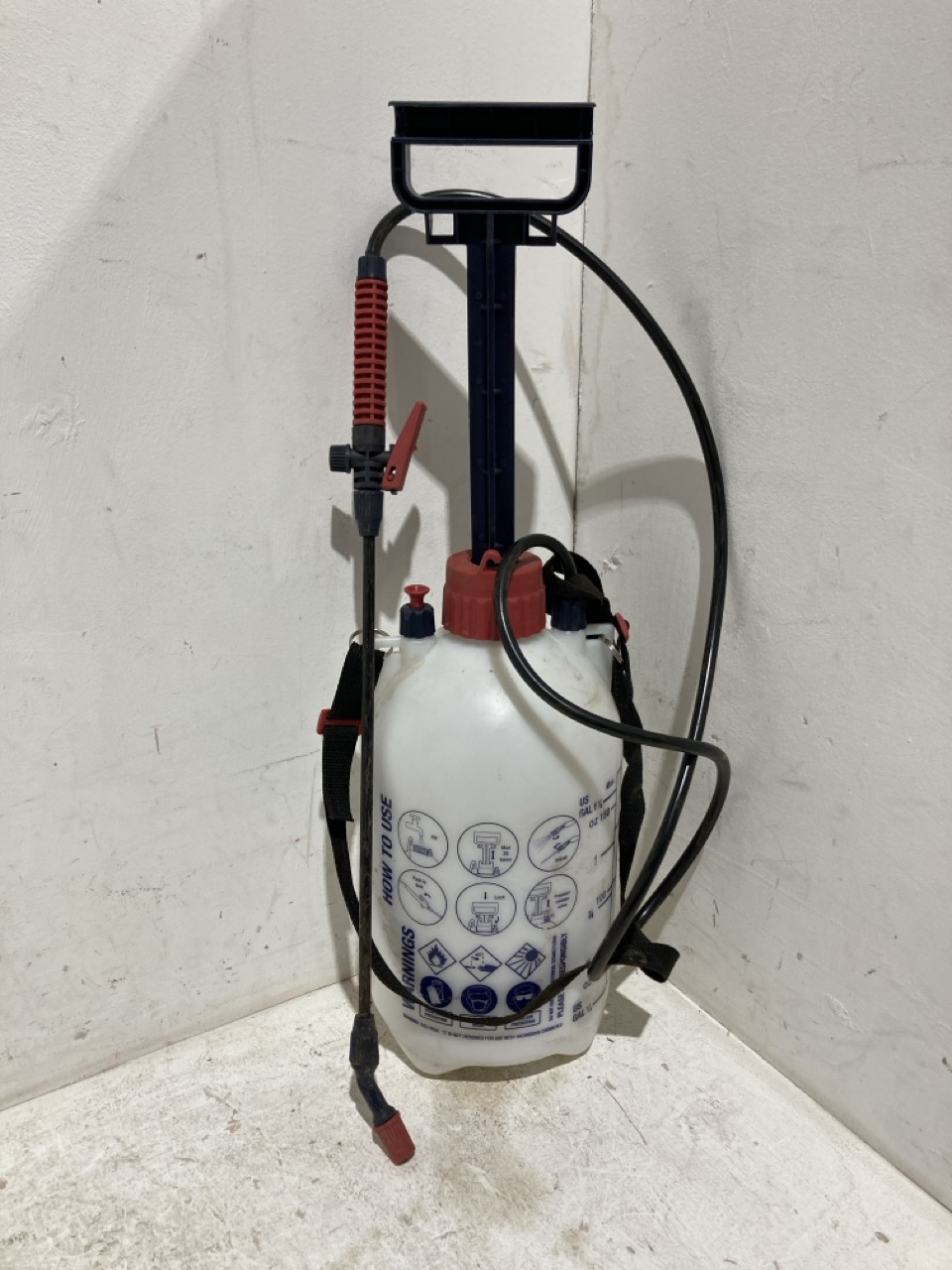 Lot 27  
            Birmingham - Collection Only 

                
ASSORTMENT OF LORRY PARTS TO INCLUDE A BAR BUSHING - Image 2