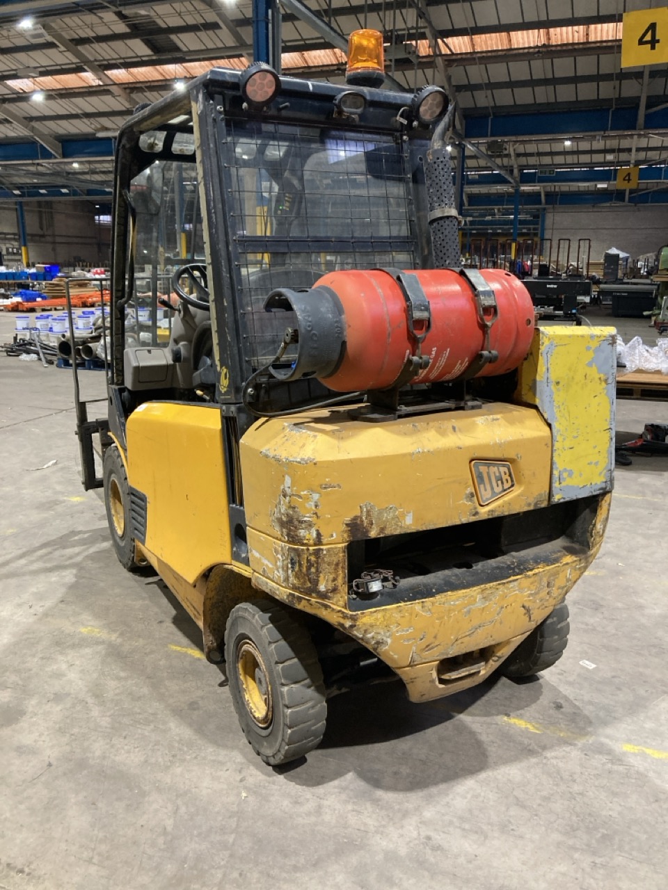 Lot 2  
            Birmingham - Collection Only 

                
1998 JCB TELETRUK WITH  TELESCOPIC BOOM S/N SLP TL T2GWE0788195