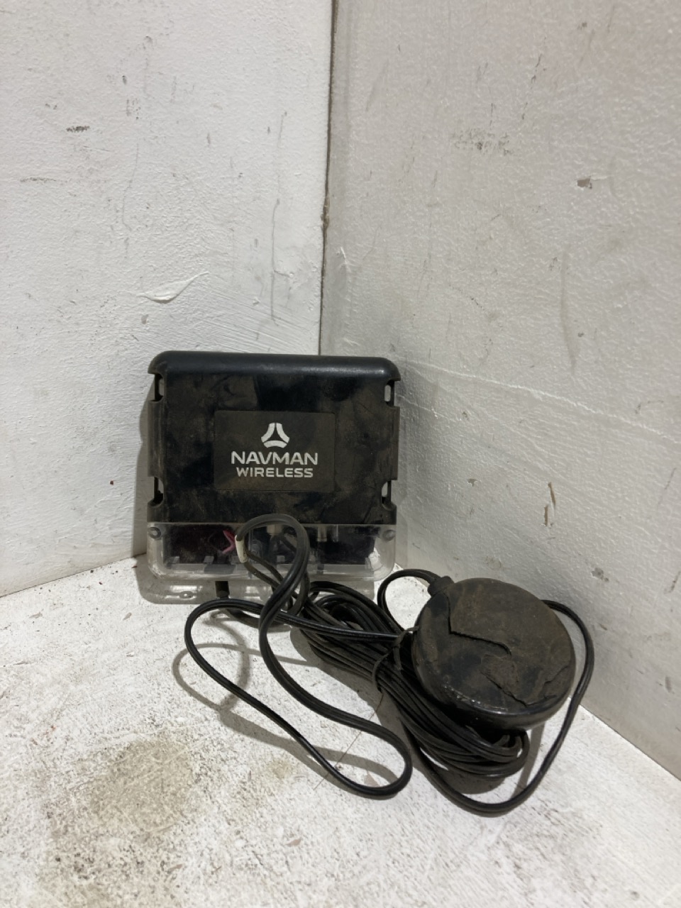 Lot 31  
            Birmingham - Collection Only 

                
ASSORTMENT OF PARTS TO INCLUDE A GPS DEVICE - Image 3