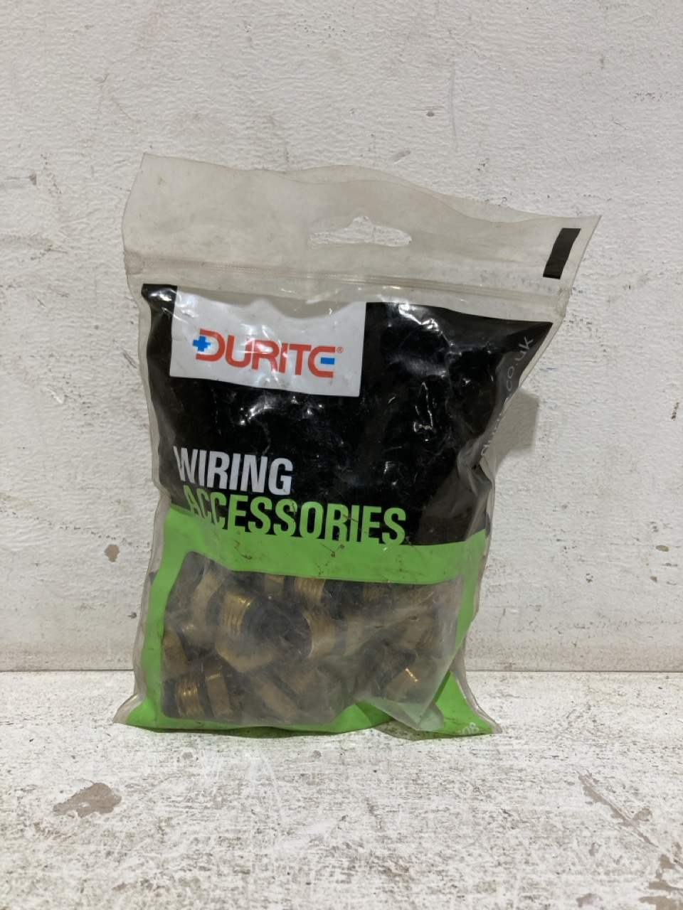 Lot 32  
            Birmingham - Collection Only 

                
ASSORTMENT OF TOOLS AND PARTS TO INCLUDE FUEL FILTER KIT - Image 4