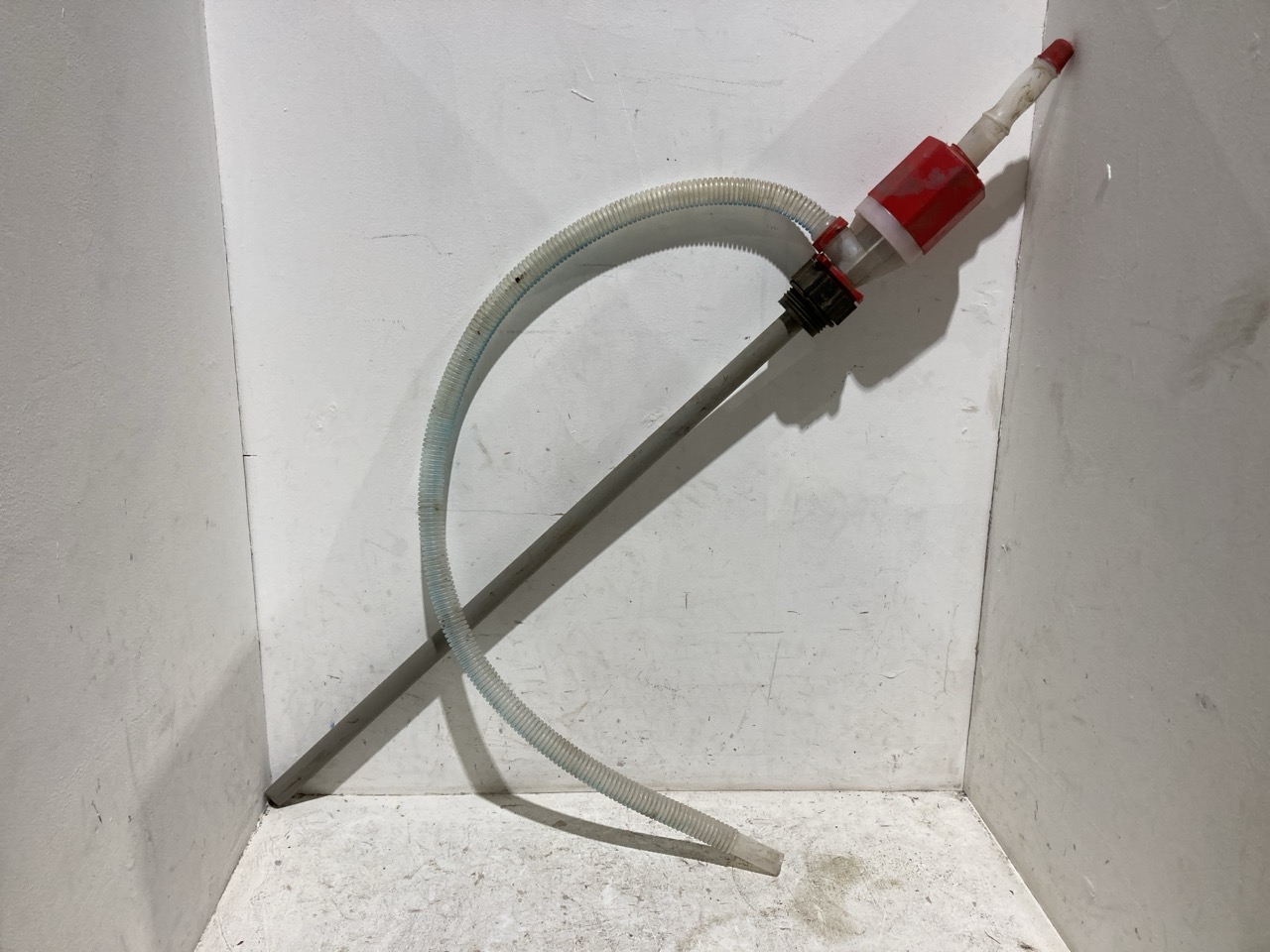 Lot 34  
            Birmingham - Collection Only 

                
ASSORTMENT OF TOOLS TO INCLUDE OXY FUEL CUTTING TORCH