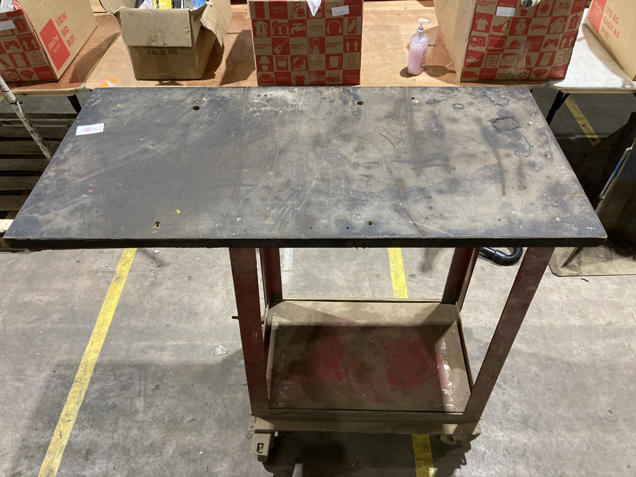 Lot 37  
            Birmingham - Collection Only 

                
HEAVY DUTY WELDING TABLE - Image 4