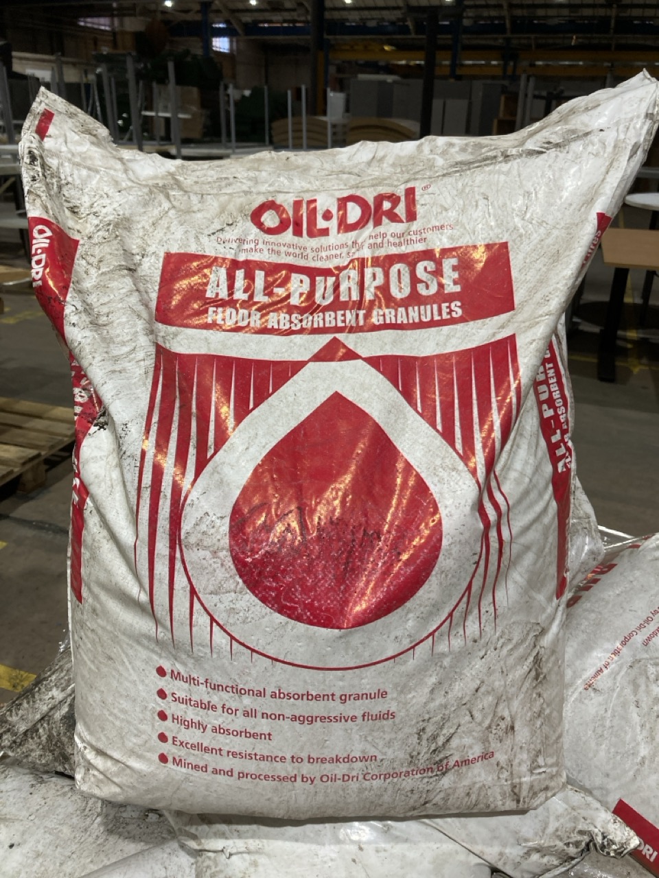 Lot 41  
            Birmingham - Collection Only 

                
PALLET OF FLOOR ABSORBENT GRANULES - Image 2