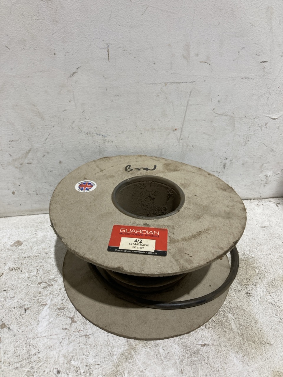 Lot 49  
            Birmingham - Collection Only 

                
ASSORTMENT OF LORRY PARTS AND ELECTICAL WIRE TO INCLUDE AMBER BEACON LIGHT - Image 2